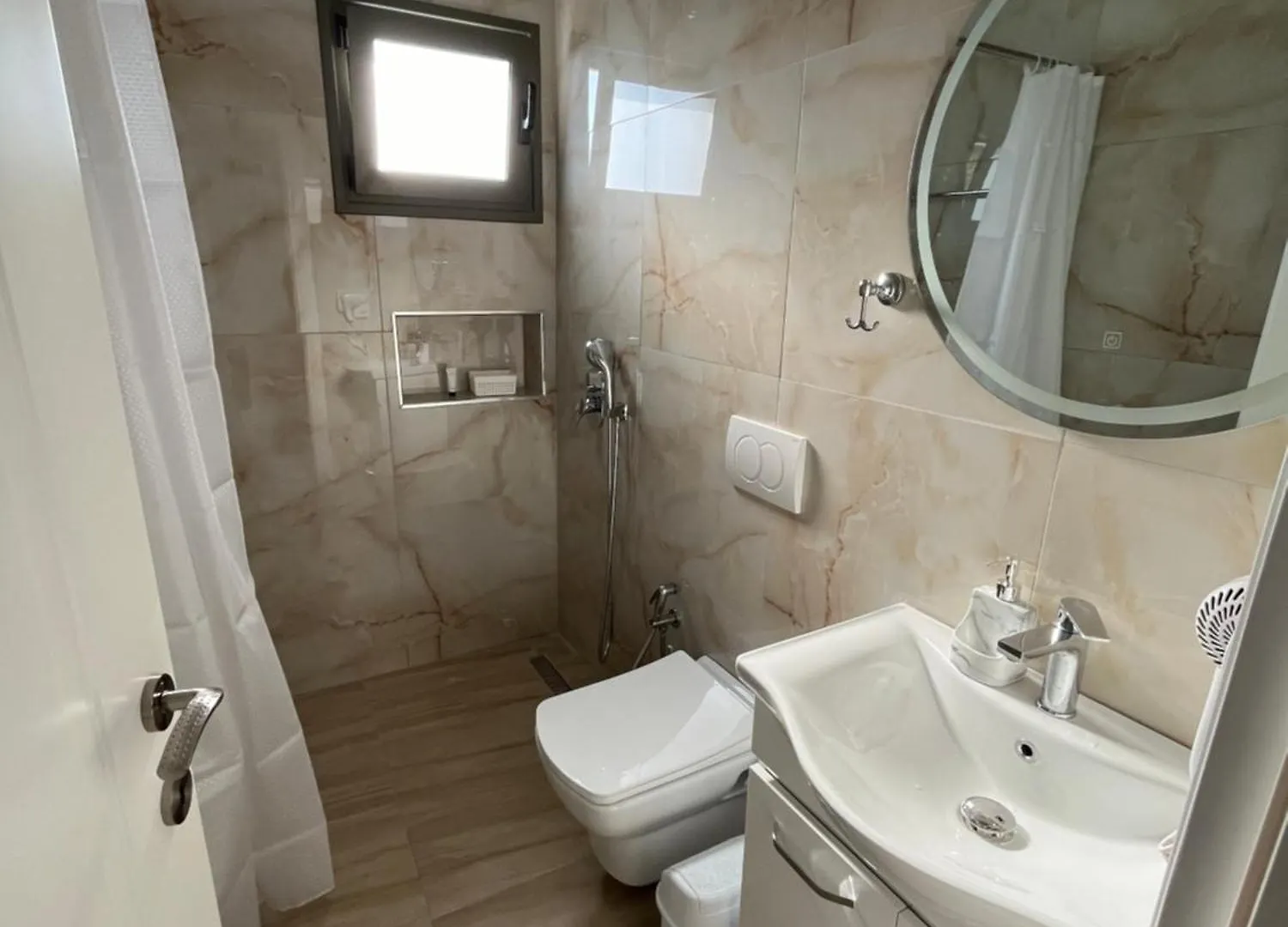 Vickys Inn Dhërmi